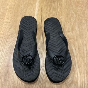 GG platform flip flops size 40 fits like a 9